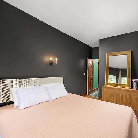 Historic & Spacious 3 Bedroom Family Gem On Peaceful Street Buffalo Esterno foto